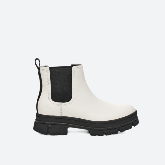 UGG Shoes - the chealsea boot